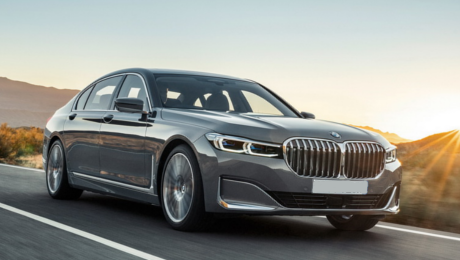 <span style="font-weight: bold;">BMW 730i</span><br>